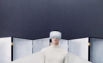 Xander Zhou’s Shanghai Fall 2025 collection debuted.