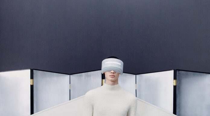 Xander Zhou’s Shanghai Fall 2025 collection debuted.