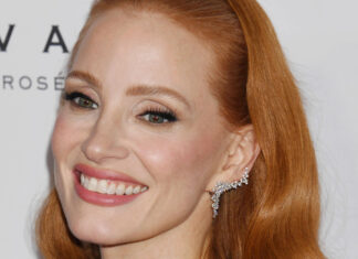 Jessica Chastain doesn’t pay attention to fashion trends.