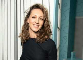 Isabelle Fine breaks down the highlights of this season’s top fashion collections, trends, and up-and-coming brands.