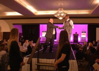 Hundreds of people attended the Guys & Gals Fashion Gala, a high-profile event that drew a sea of fashion enthusiasts.