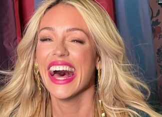 Cat Deeley showcases the perennial popularity of a timeless fashion staple as the most faithful spring essential for fools.