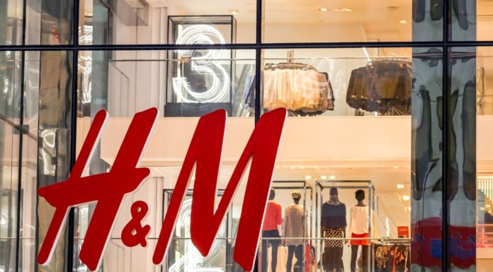 Fashion retailer introduces AI-powered humanoid robots dubbed “twins” in a bold statement.