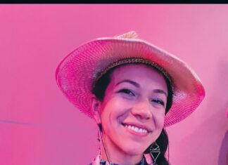 Kaya Suncat’s enchanting style takes center stage with whimsical, otherworldly fashion that brings a touch of magic to the runway.