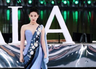 Liu Yifei blooms on the red carpet at the Rednote Fashion Gala in her stunning role as Miss Sohee.