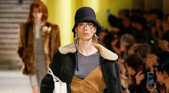 Miu Miu’s 2025 Fall fashion show made an impression with its striking designs and artistic flair.