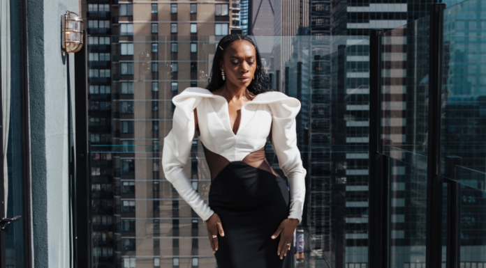 Essence Fashion Diary: Othello’s Kimber Elayne Sprawl takes readers backstage to get ready with the stunning model.