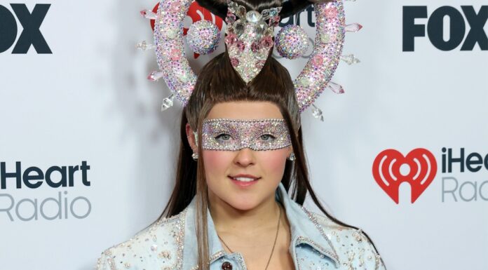 The iHeartRadio Music Awards 2025 red carpet featured a stunning display of fashion, with photos capturing the glamorous styles worn by celebrities and performers.