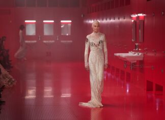 Valentino’s creative director, Pierpaolo Piccioli, staged a surprise exhibition at the Paris fashion week, transforming public restrooms into an unconventional setting for a luxurious high-fashion show.