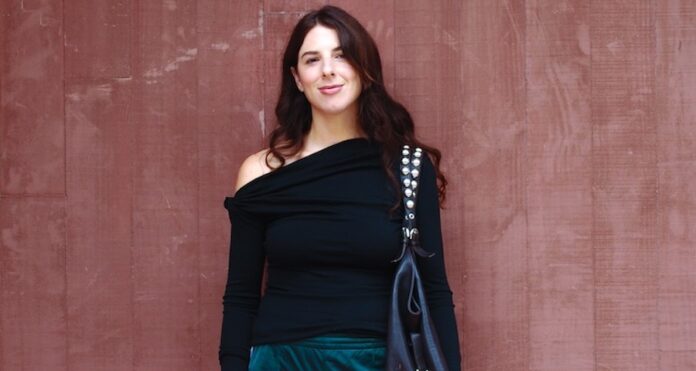 The FJ team attempted a hairstyle makeover using the “Sandwich Method” styling challenge.