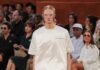 Lacoste presents its Fall 2025 collection in its latest fashion show, transmitting an impression of artistic expression and style.