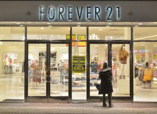 A fast-fashion giant is shutting down all its remaining stores in Ohio.