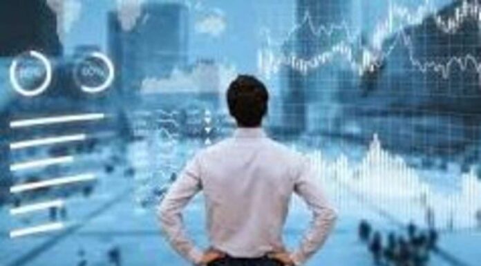 Investors have made record-breaking withdrawals from bullish corn futures bets as they become increasingly spooked by tariffs.