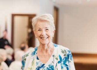 Chico’s brings a touch of chic fashion and fun to Oak Trace.