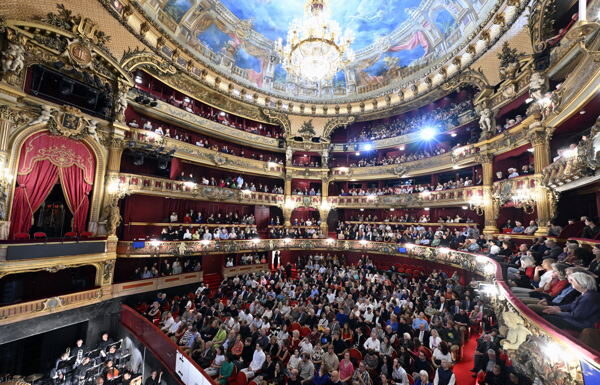 Rococo fashion and the art of skateboarding are explored in a unique journey from novel to opera.