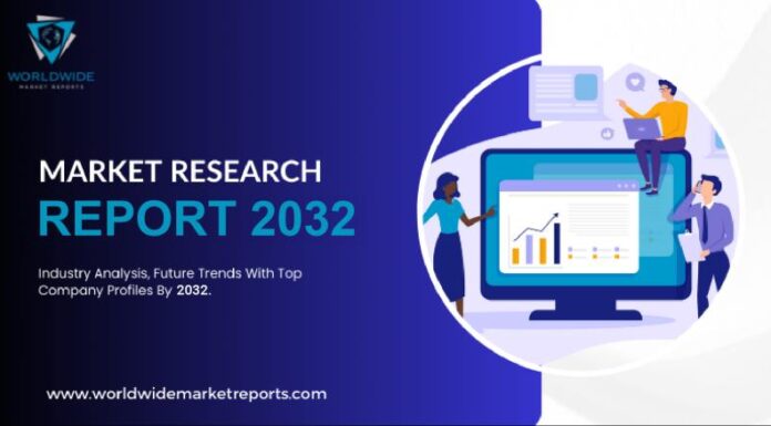 The emergence of a new era in the secondhand fashion industry is explored in this platform market.