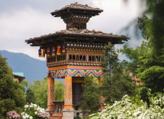 I tried a digital detox in Bhutan while maintaining my personal style, and not being connected to social media actually made my fashion journey much more meaningful.