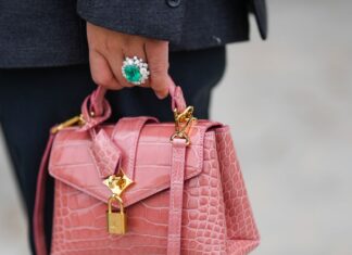 Editors are enamored with the 5 Spring/Summer jewelry trends of 2025 that are expected to dominate the fashion scene.