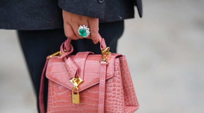 Editors are enamored with the 5 Spring/Summer jewelry trends of 2025 that are expected to dominate the fashion scene.