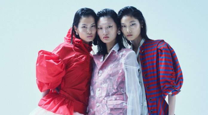 Fashion is inspired by Eastern styles this spring, featuring the most evocative trends of the season.