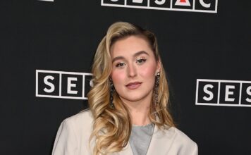 Harper Grace on Fake Engagement