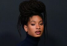 Willow Smith’s Metallic Gold Lip Took Me to the Year 3000